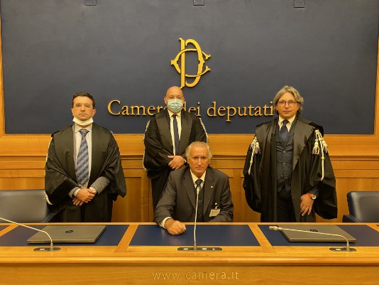 Avvocatura Nazionale Militare Il Dottor Savino con gli Avvocati dell'Avvocatura Nazionale Militare